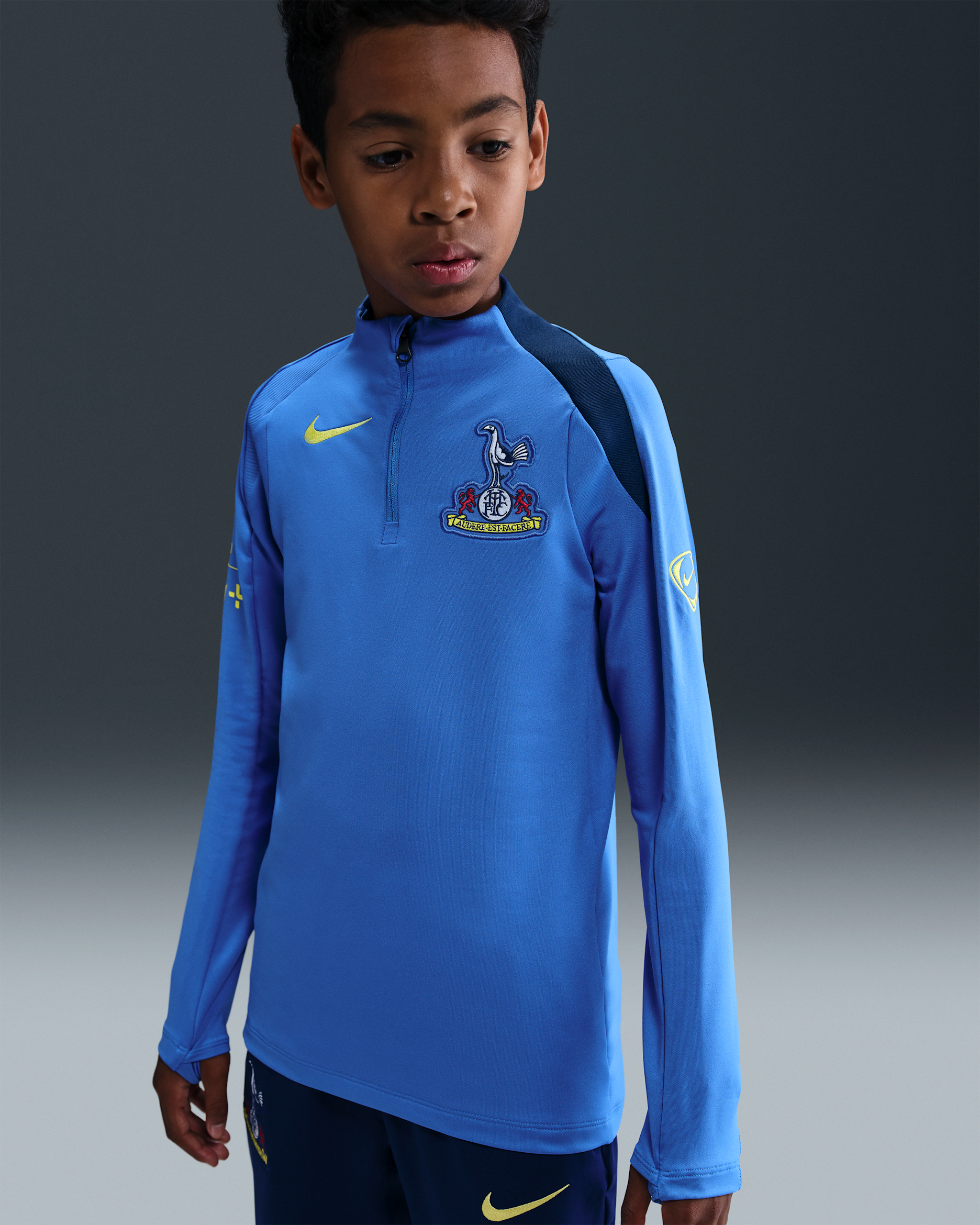 Tottenham Hotspur Strike Third Big Kids' Nike Dri-FIT Total